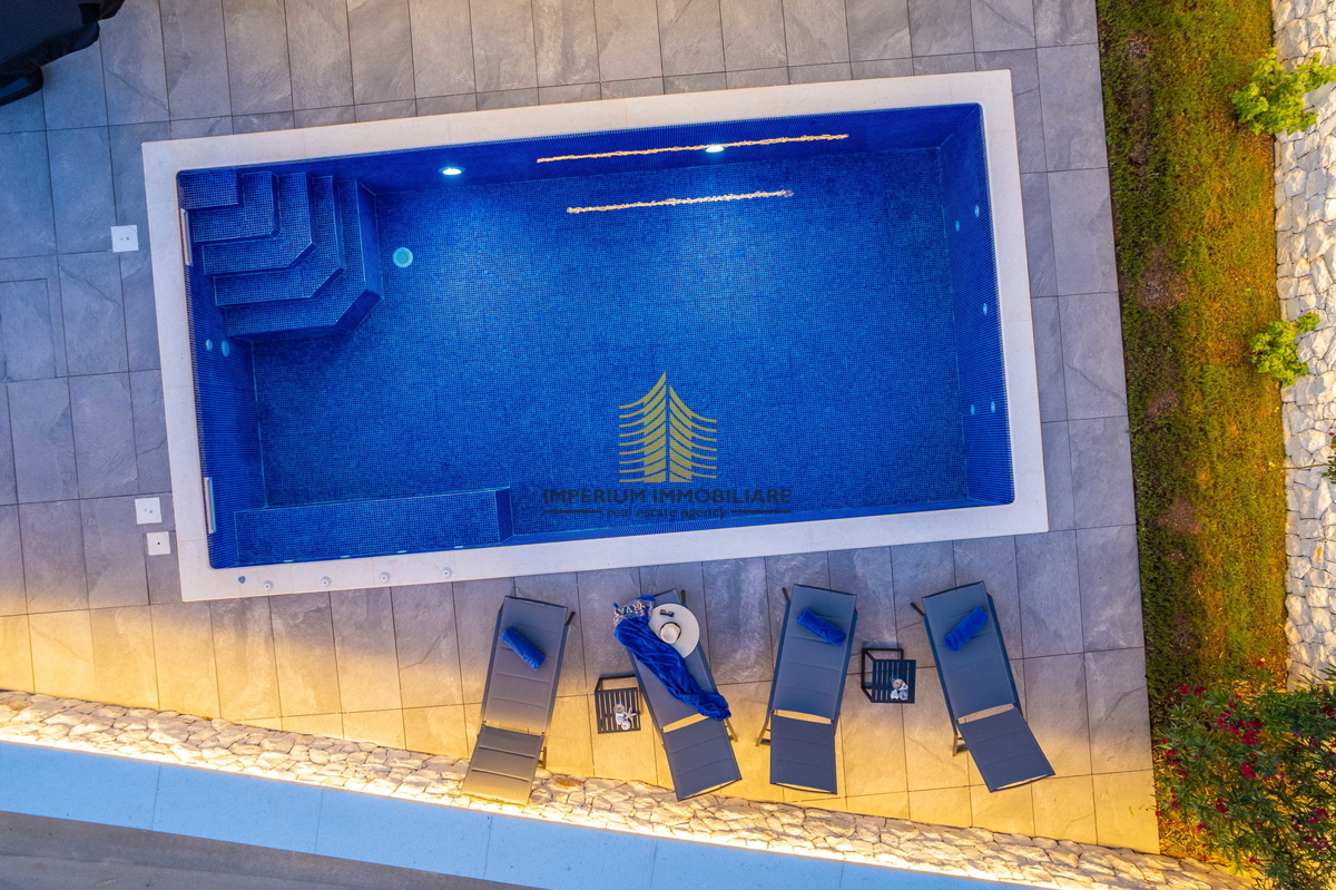 Casa, Vendita, Privlaka, 450m2, Villa