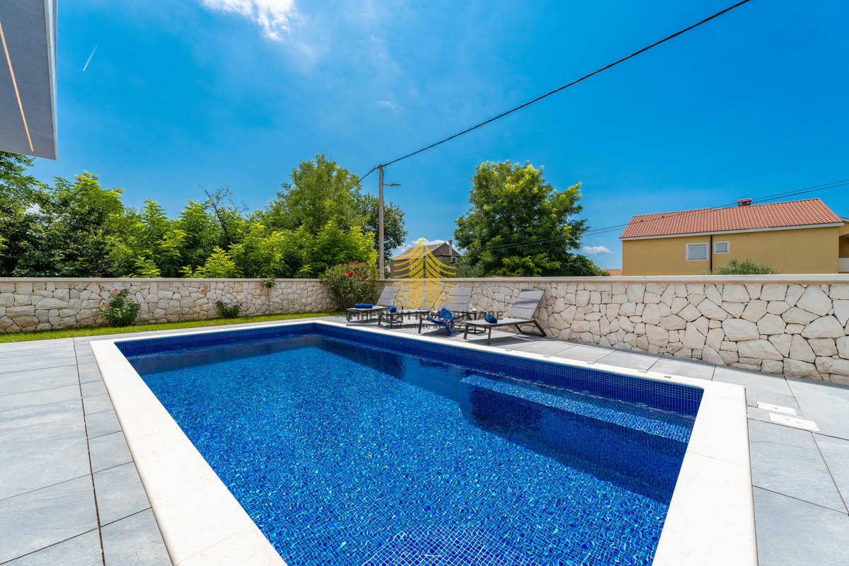 Casa, Vendita, Privlaka, 450m2, Villa