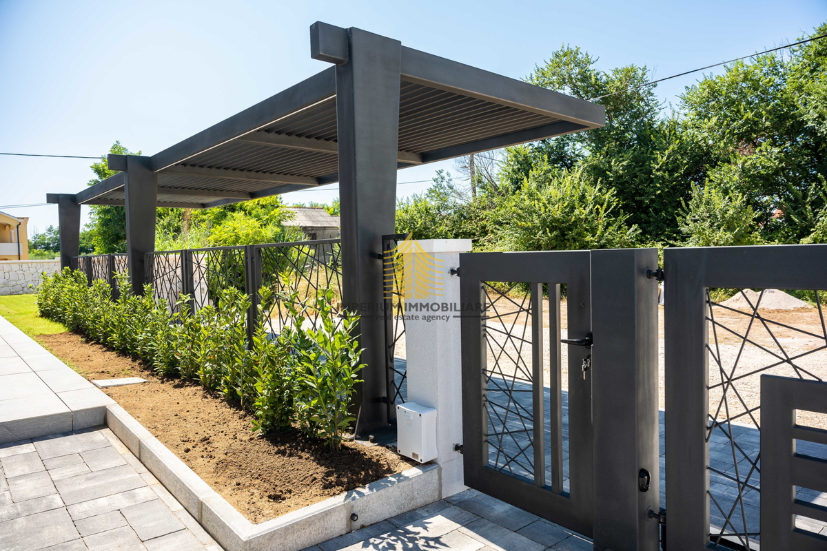 Casa, Vendita, Privlaka, 450m2, Villa