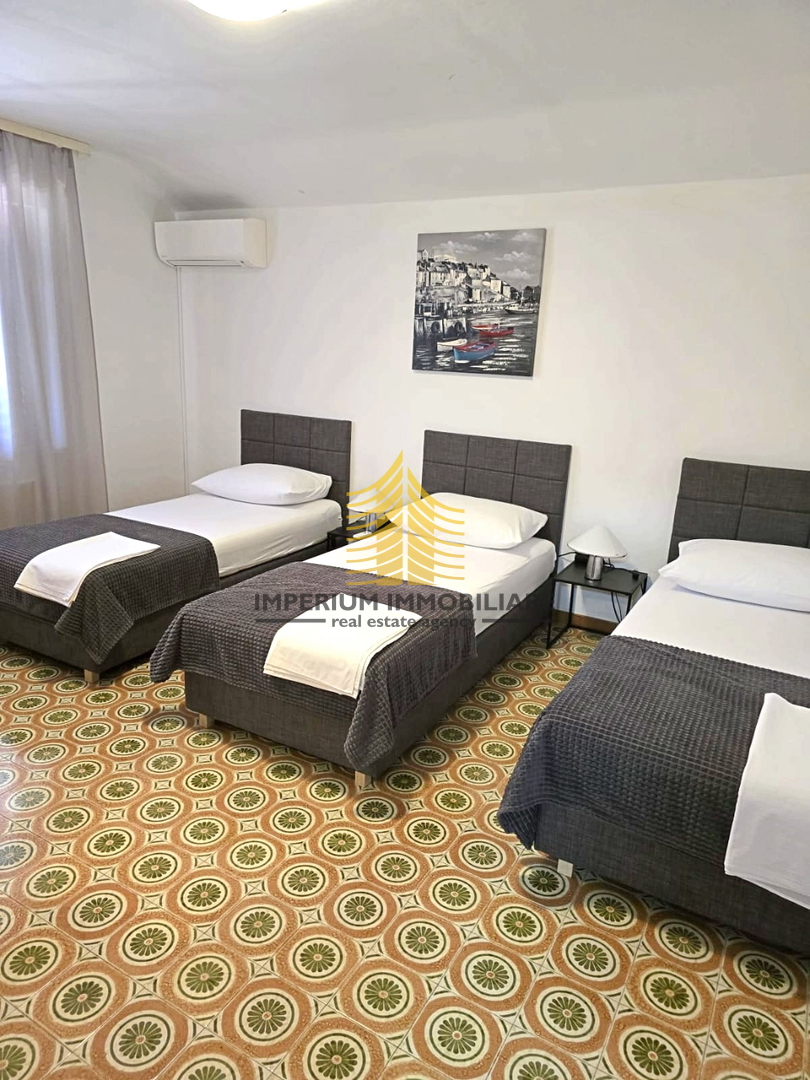 Casa, Vendita, Poreč, Kukci, 330m2, Indipendente