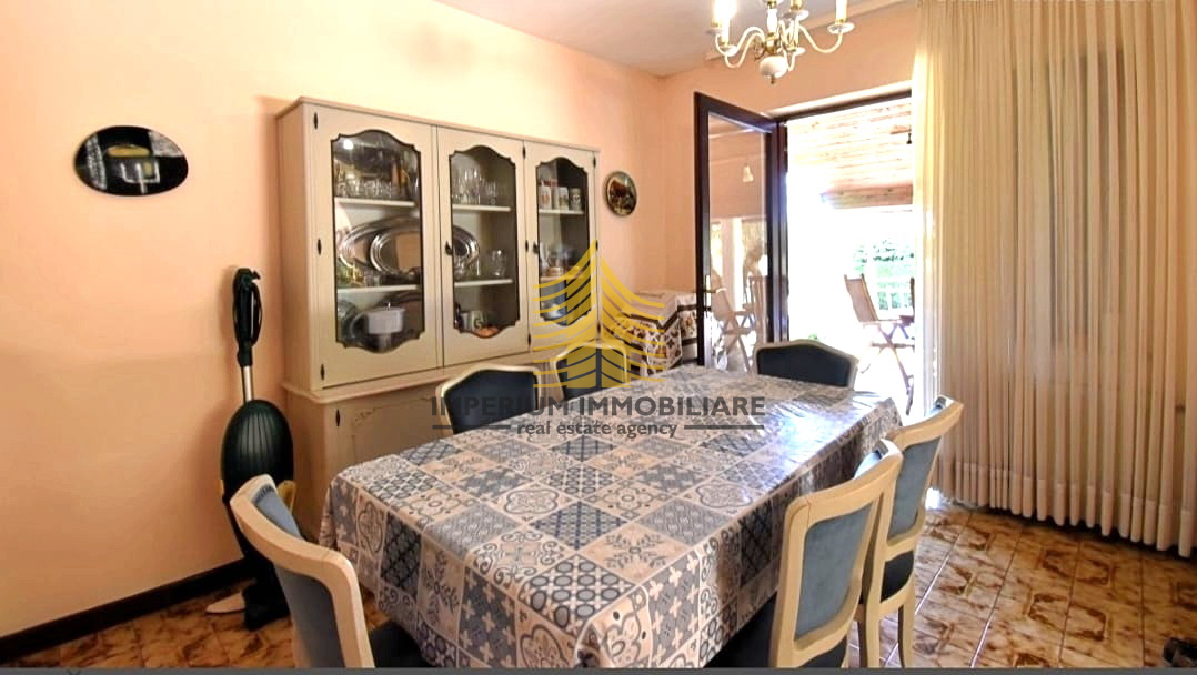 Casa, Vendita, Poreč, Kukci, 330m2, Indipendente