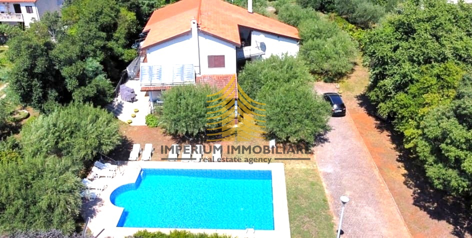 Casa, Vendita, Poreč, Kukci, 330m2, Indipendente