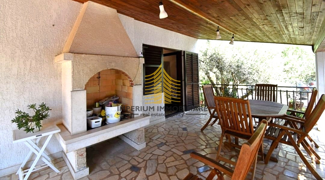 Casa, Vendita, Poreč, Kukci, 330m2, Indipendente