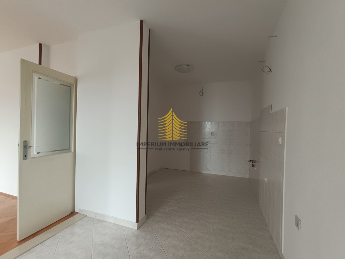 Appartamento, Vendita, Spalato, Blatine, 65m2, 2,5 locali (2 camere + soggiorno doppio)