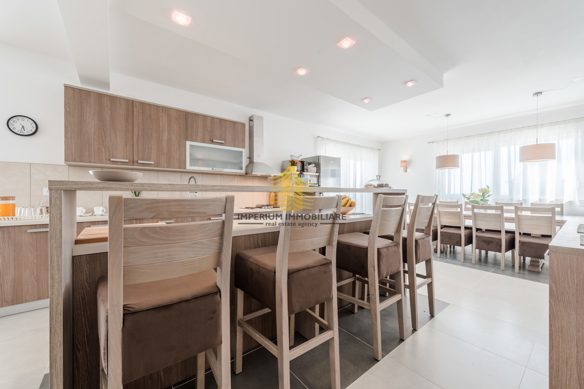 Casa, Vendita, Sukošan, Debeljak, 188m2, Villa