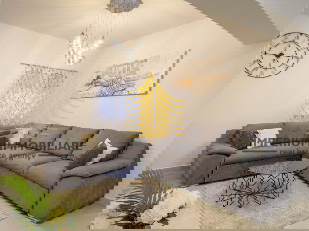 Appartamento, Vendita, Kaštel Novi, 90,36 m2, 2,5 locali (2 camere + soggiorno doppio)