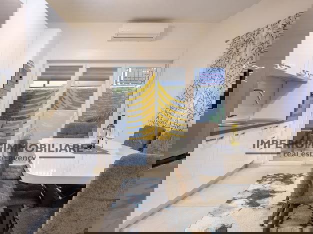 Appartamento, Vendita, Kaštel Novi, 90,36 m2, 2,5 locali (2 camere + soggiorno doppio)