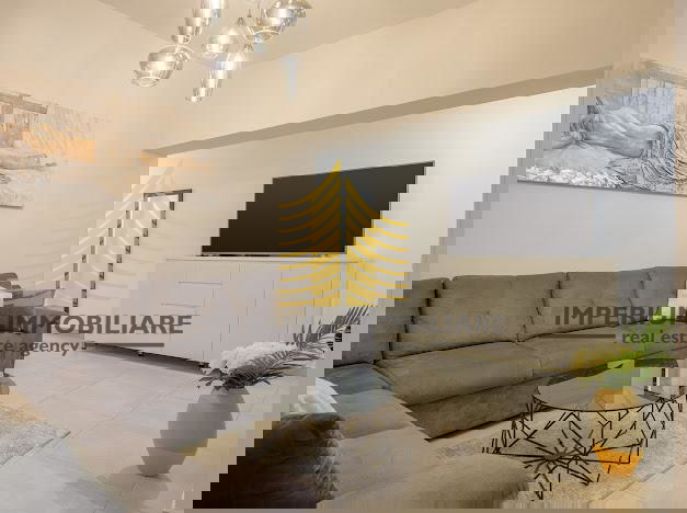 Appartamento, Vendita, Kaštel Novi, 90,36 m2, 2,5 locali (2 camere + soggiorno doppio)