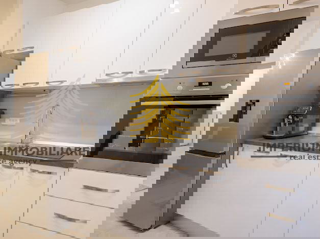 Appartamento, Vendita, Kaštel Novi, 90,36 m2, 2,5 locali (2 camere + soggiorno doppio)