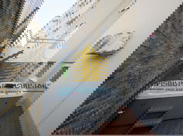 Appartamento, Vendita, Kaštel Novi, 90,36 m2, 2,5 locali (2 camere + soggiorno doppio)