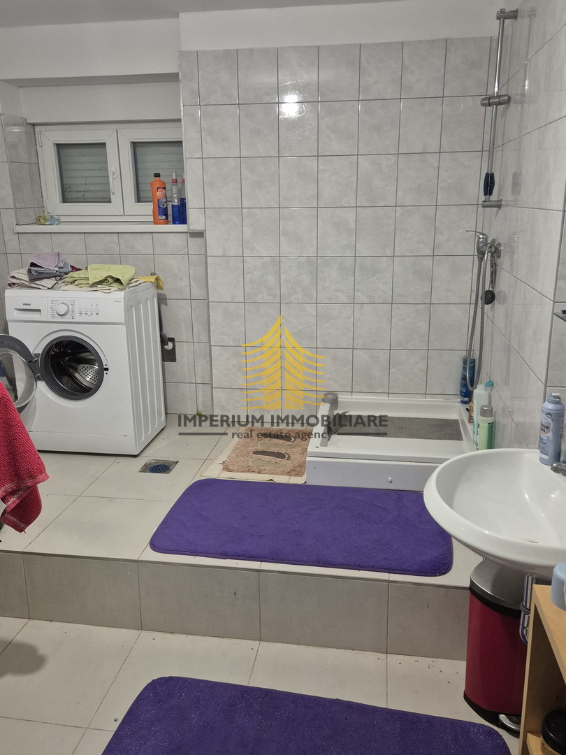 Appartamento, Vendita, Knin, 97,47 m², 2,5 locali (2 camere + soggiorno doppio)