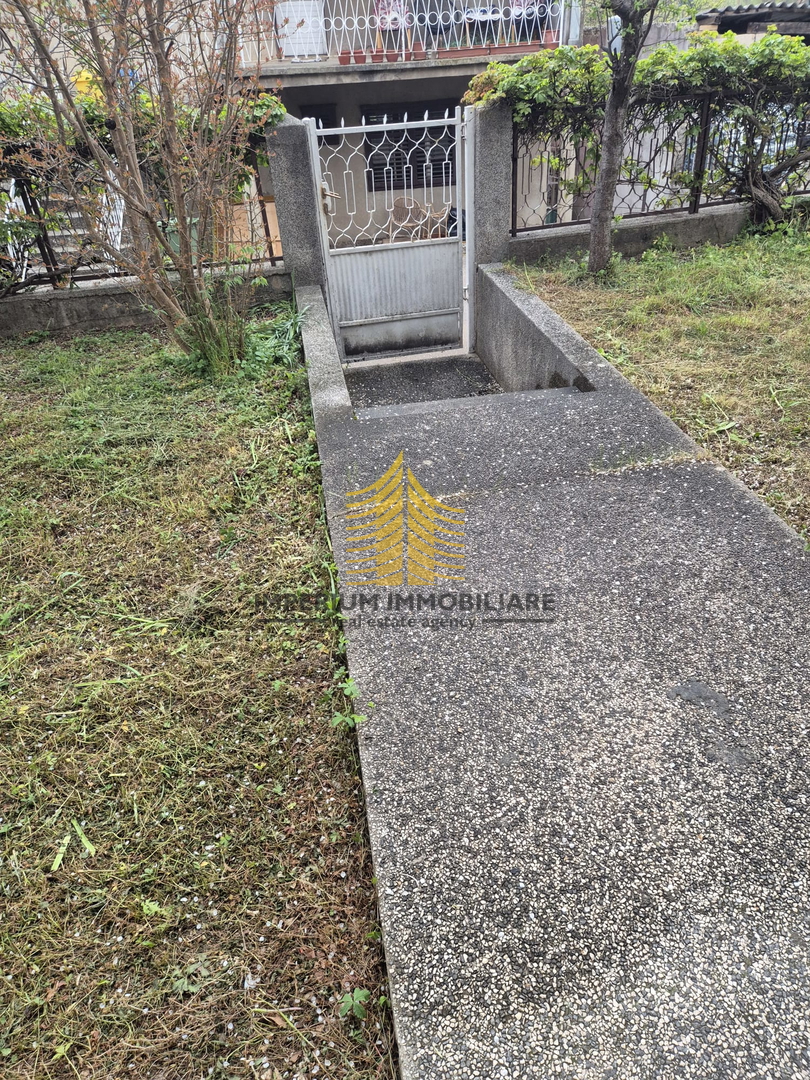 Appartamento, Vendita, Knin, 97,47 m², 2,5 locali (2 camere + soggiorno doppio)