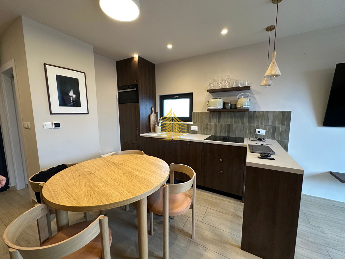 Appartamento, Vendita, Kaštel Stari, 47m2, 2,5 locali (2S+DB)