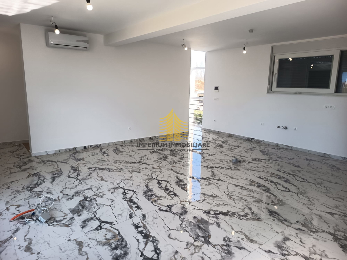 Appartamento, Vendita, Privlaka, 107m2, 3,5 locali (3S+DB)