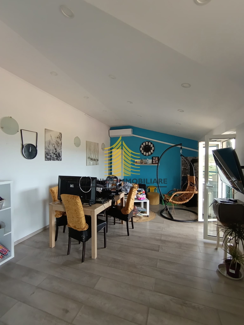 Appartamento, Vendita, Kaštel Štafilić, 112,86 m2, 3,5 locali (3 camere + soggiorno)