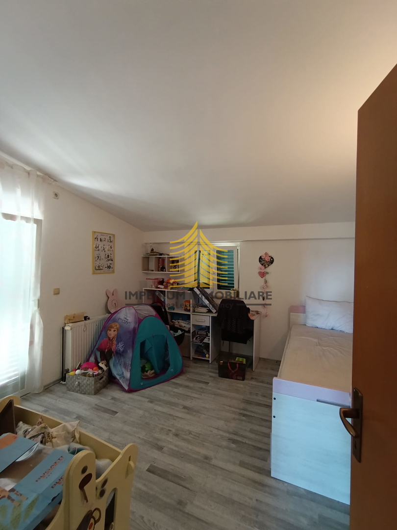 Appartamento, Vendita, Kaštel Štafilić, 112,86 m2, 3,5 locali (3 camere + soggiorno)