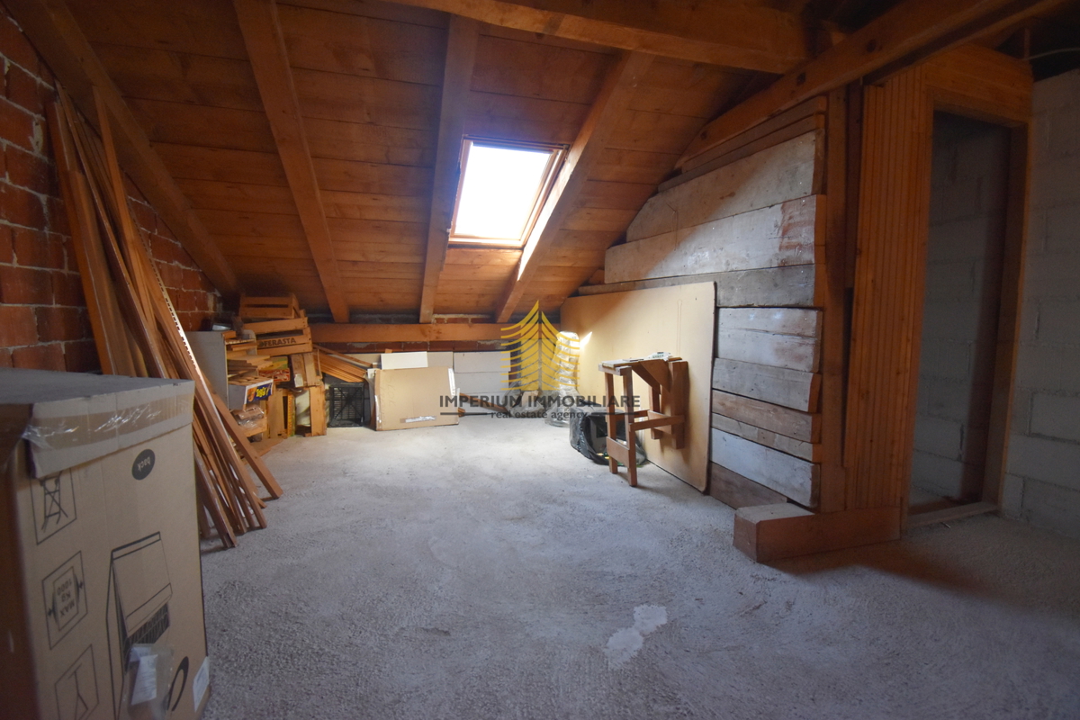 Casa, Vendita, Stenjevec, Stenjevec, 210m2, Indipendente