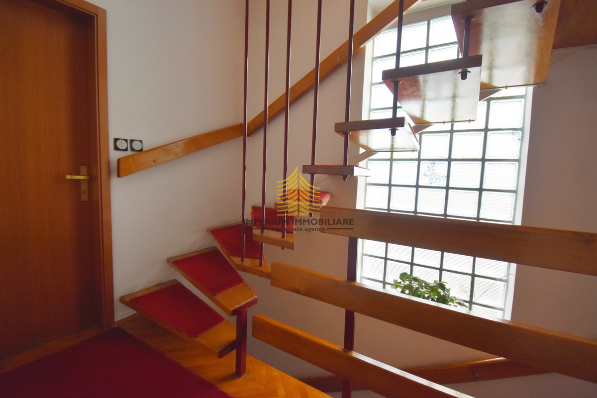 Casa, Vendita, Stenjevec, Stenjevec, 210m2, Indipendente