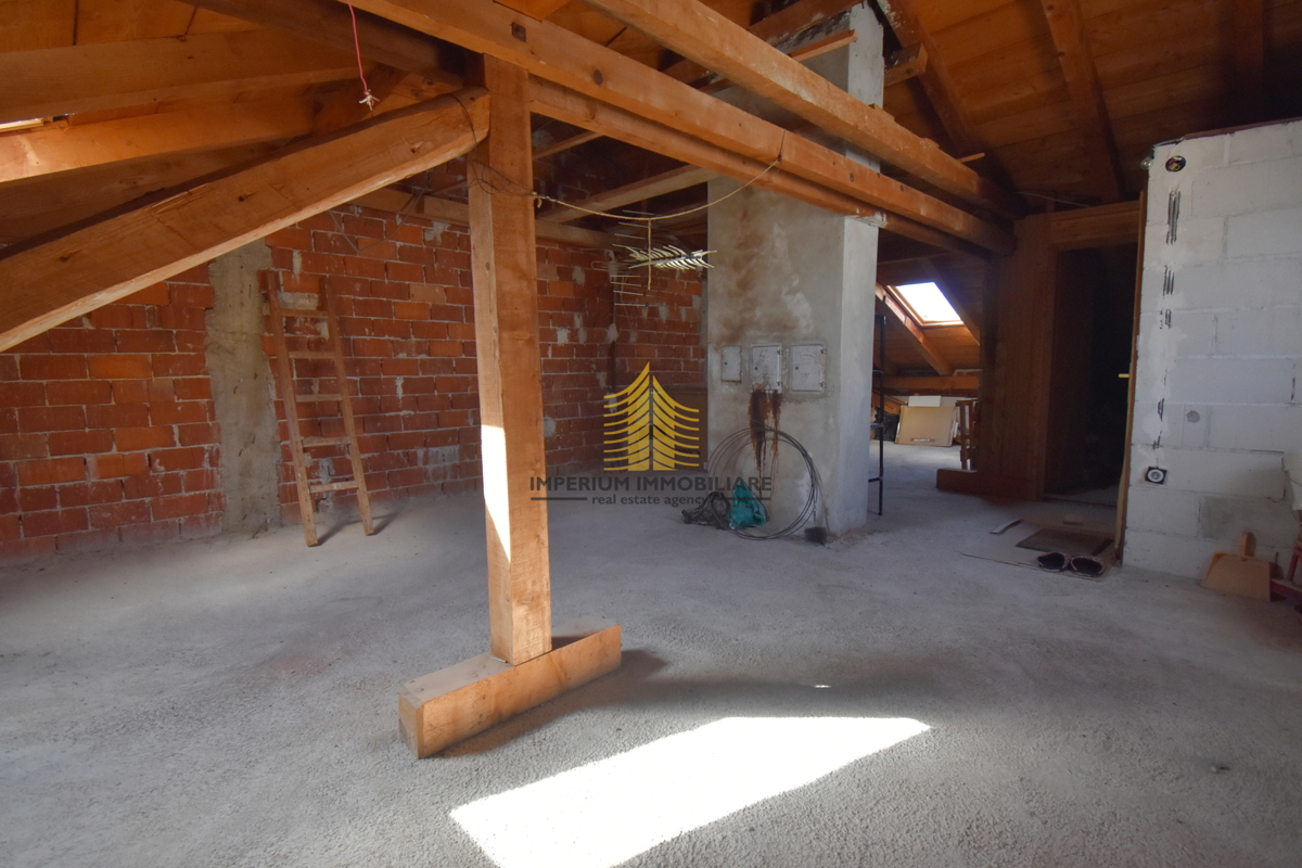 Casa, Vendita, Stenjevec, Stenjevec, 210m2, Indipendente