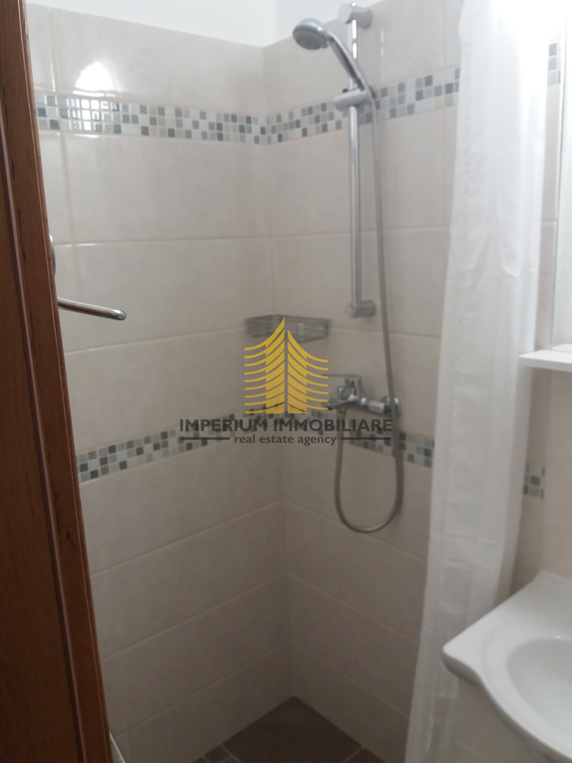 Locale commerciale, Vendita, Sebenico, Varoš, 13,2 m2, Complesso commerciale