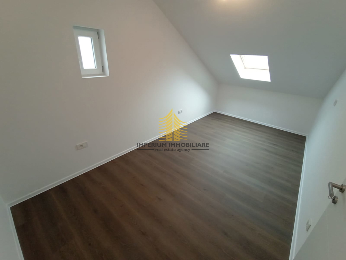 Appartamento, Vendita, Spalato, Collina, 95m2, 3,5 locali (3 camere + soggiorno doppio)