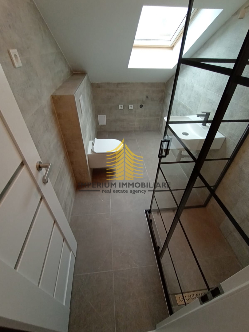 Appartamento, Vendita, Spalato, Collina, 95m2, 3,5 locali (3 camere + soggiorno doppio)