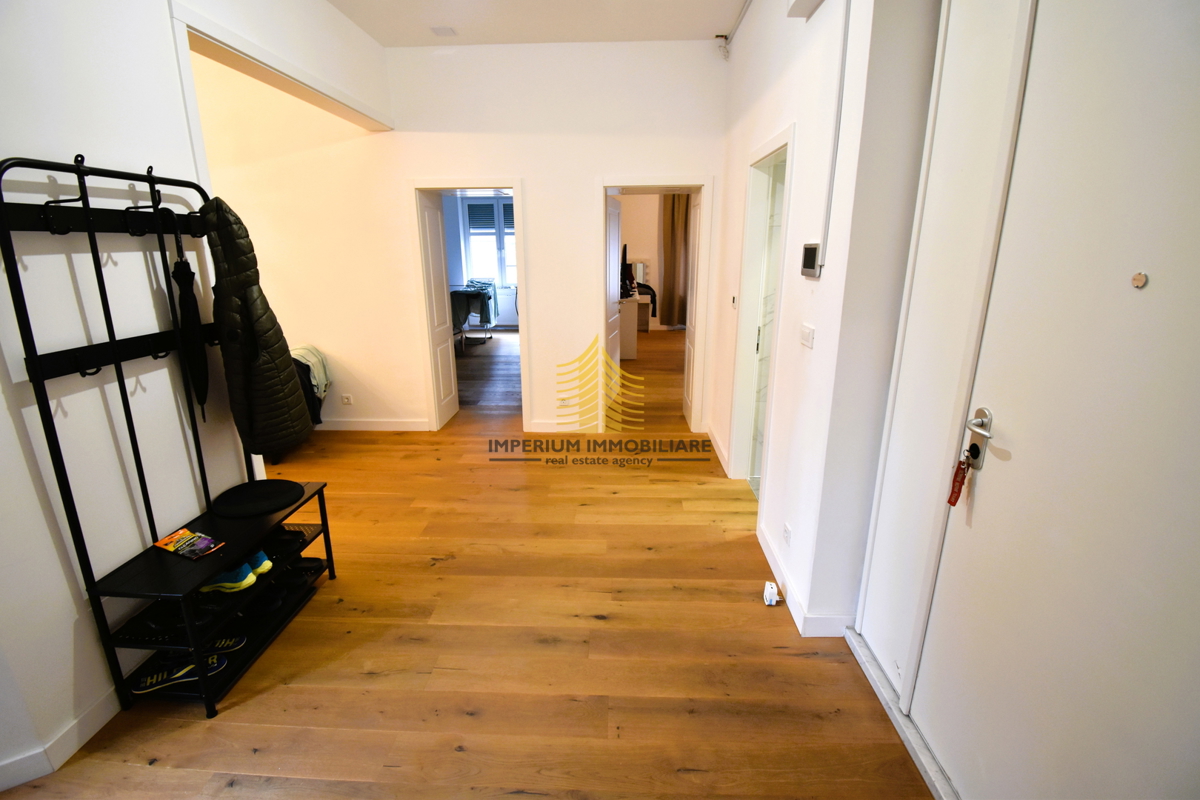 Appartamento, Vendita, Donji Grad, 125m2, 4 locali