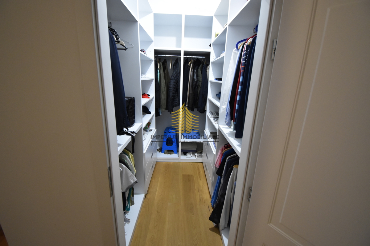 Appartamento, Vendita, Donji Grad, 125m2, 4 locali