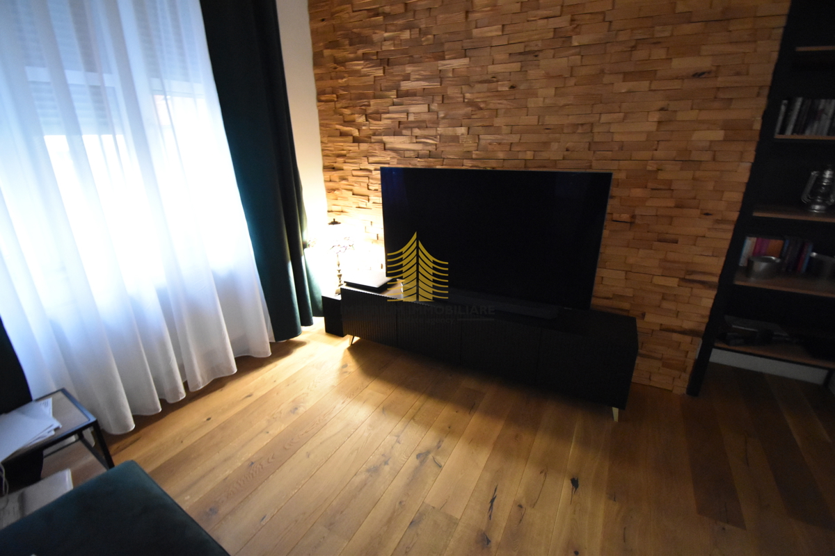 Appartamento, Vendita, Donji Grad, 125m2, 4 locali