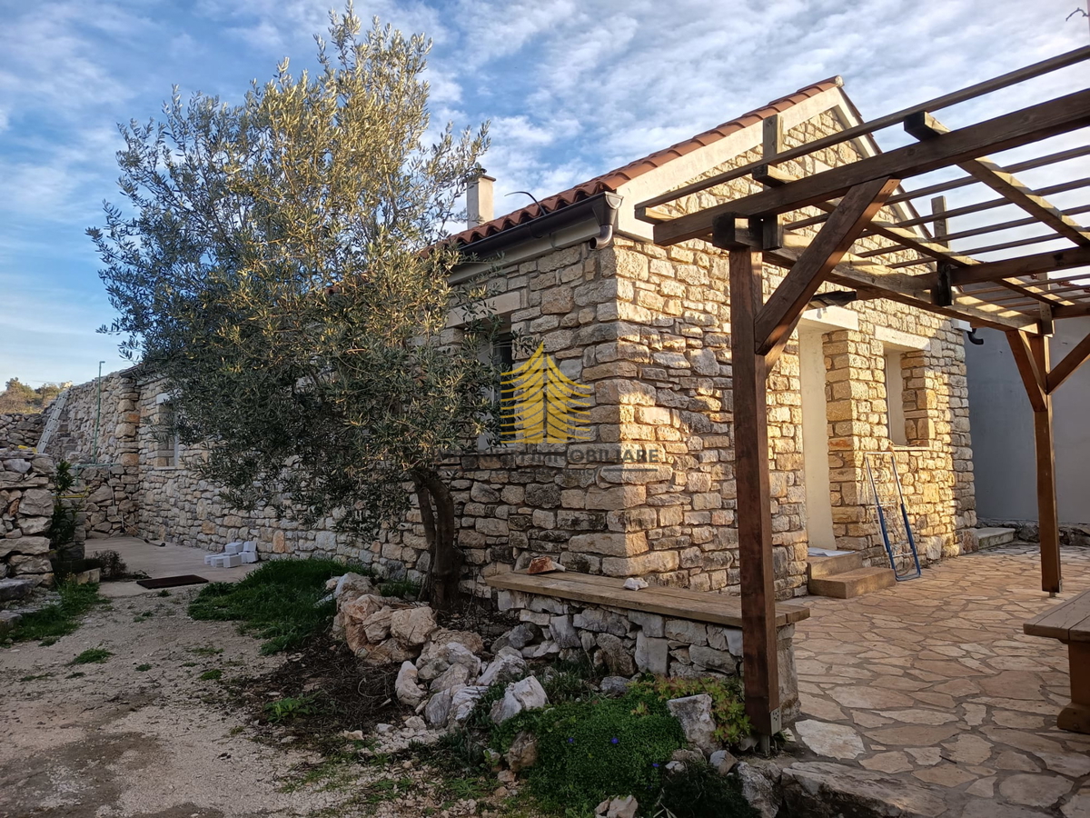 Casa, Vendita, Zaton, 30000m2, Indipendente