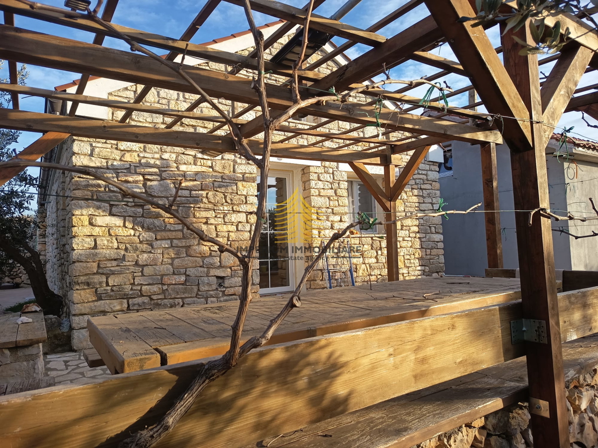 Casa, Vendita, Zaton, 30000m2, Indipendente