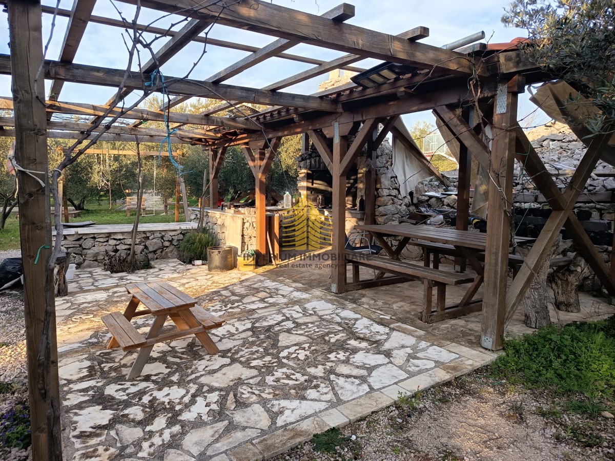 Casa, Vendita, Zaton, 30000m2, Indipendente