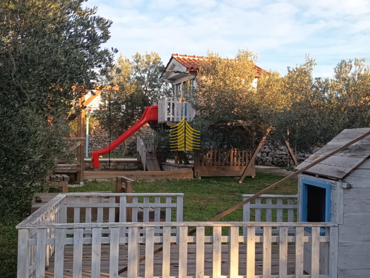 Casa, Vendita, Zaton, 30000m2, Indipendente