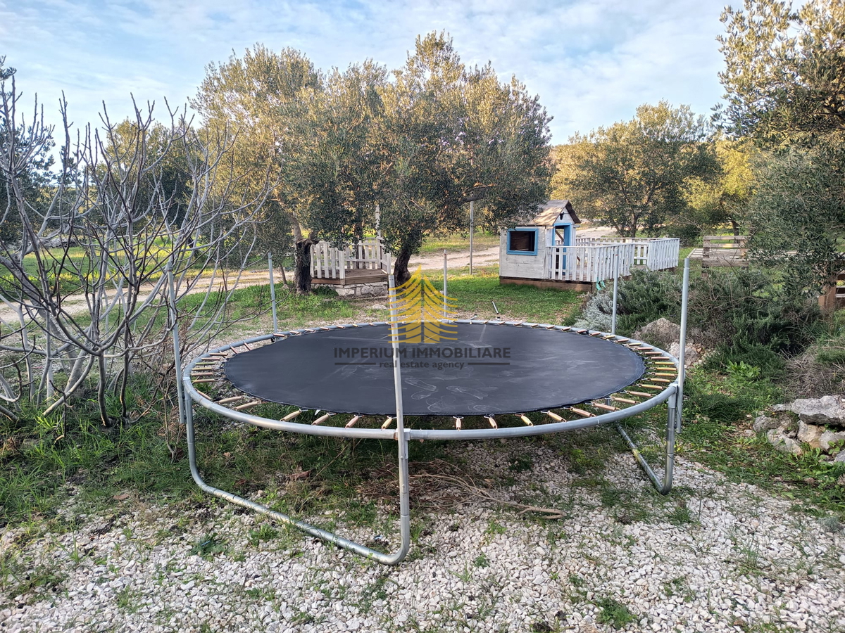 Casa, Vendita, Zaton, 30000m2, Indipendente