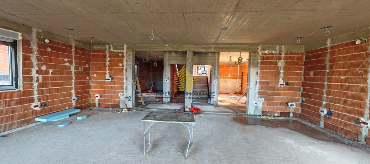 Appartamento, Vendita, Okrug, Okrug Gornji, 163,26 m², 2,5 locali (2S+DB)