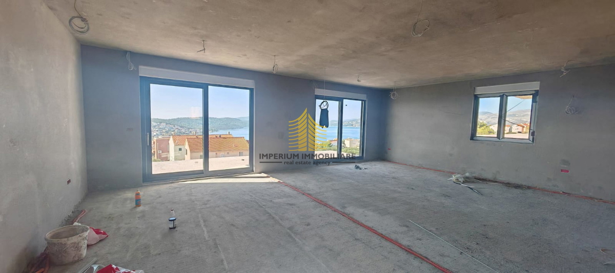 Appartamento, Vendita, Okrug, Okrug Gornji, 163,26 m², 2,5 locali (2S+DB)