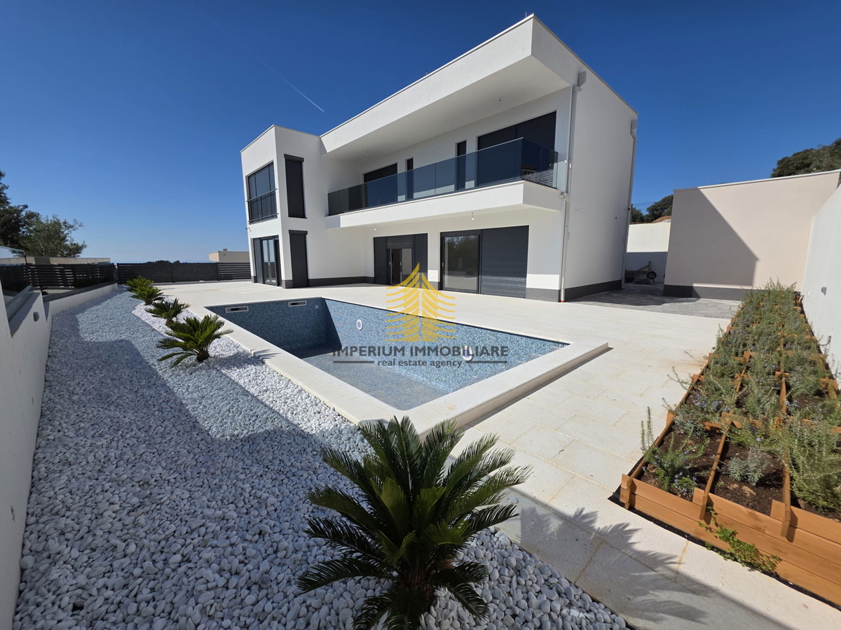 Casa, Vendita, Marina, Vinišće, 208m2, Indipendente