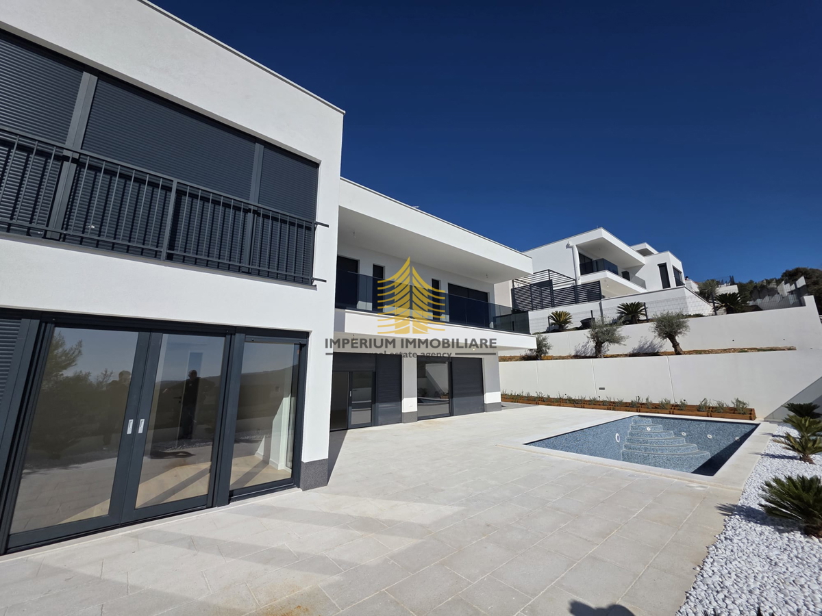 Casa, Vendita, Marina, Vinišće, 208m2, Indipendente