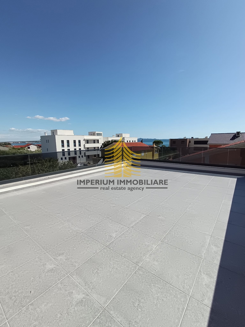 Appartamento, Vendita, Privlaka, 103,50 m², 3,5 locali (3 camere + soggiorno con angolo cottura)