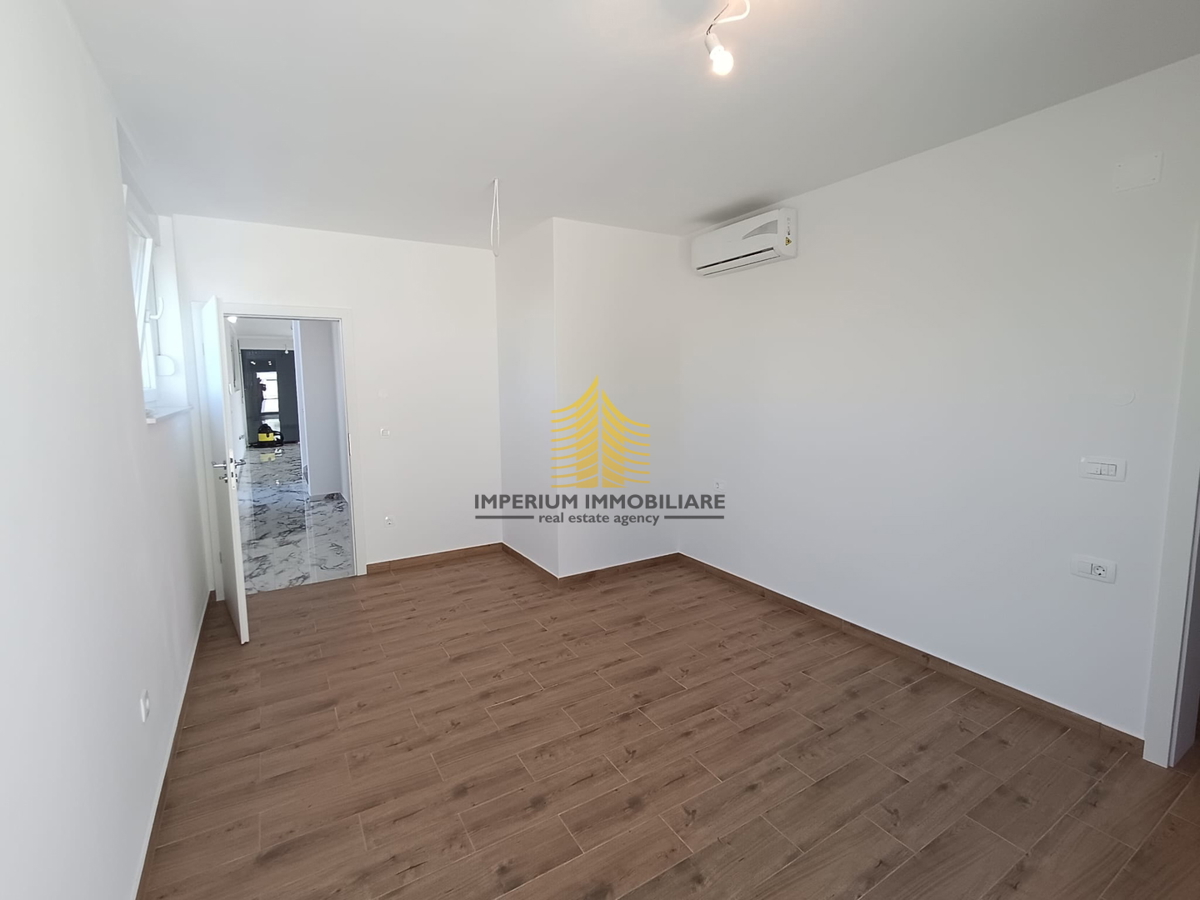 Appartamento, Vendita, Privlaka, 103,50 m², 3,5 locali (3 camere + soggiorno con angolo cottura)
