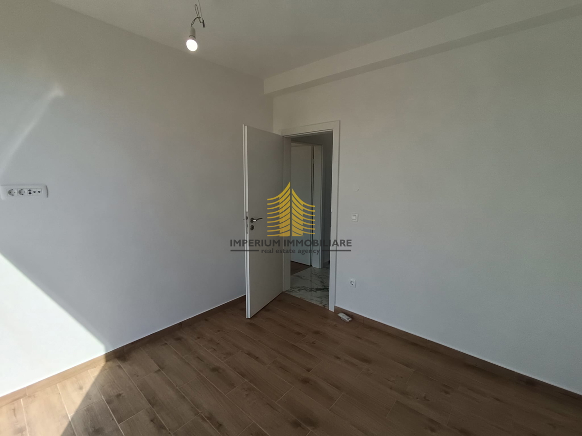 Appartamento, Vendita, Privlaka, 103,50 m², 3,5 locali (3 camere + soggiorno con angolo cottura)