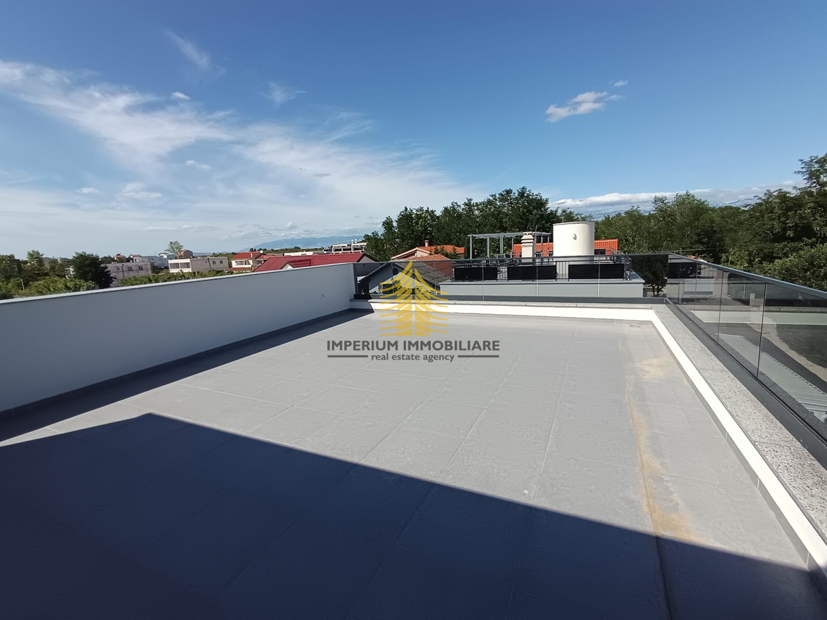 Appartamento, Vendita, Privlaka, 103,50 m², 3,5 locali (3 camere + soggiorno con angolo cottura)