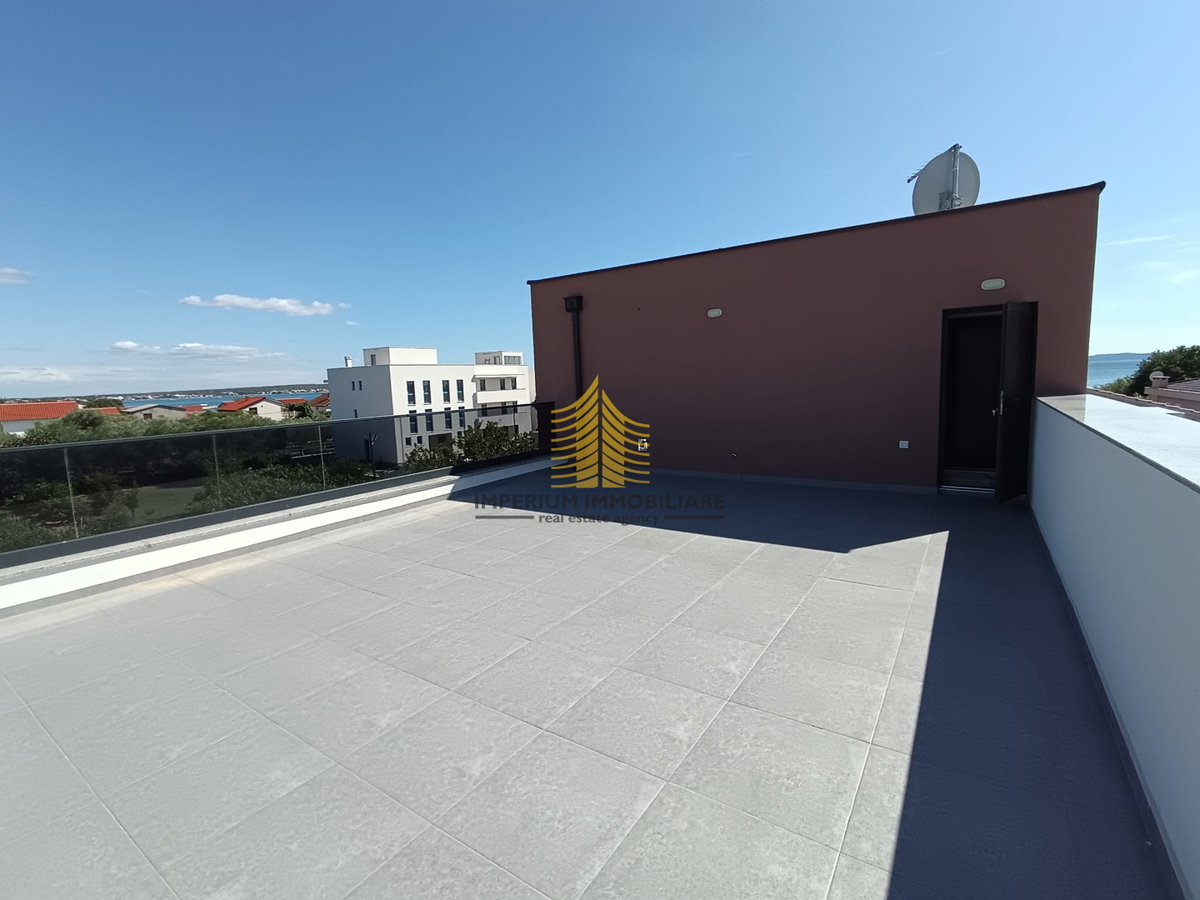 Appartamento, Vendita, Privlaka, 103,50 m², 3,5 locali (3 camere + soggiorno con angolo cottura)
