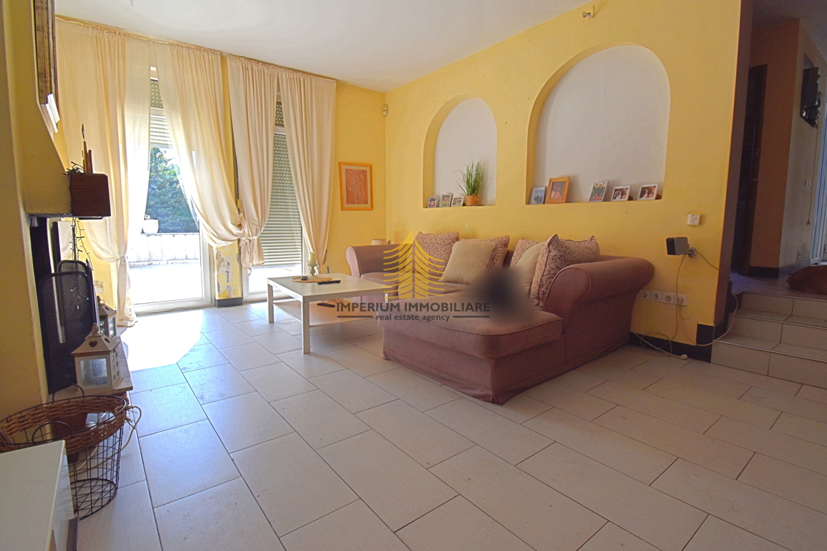 Casa, Vendita, Podsljeme, Markuševec, 220m2, Indipendente