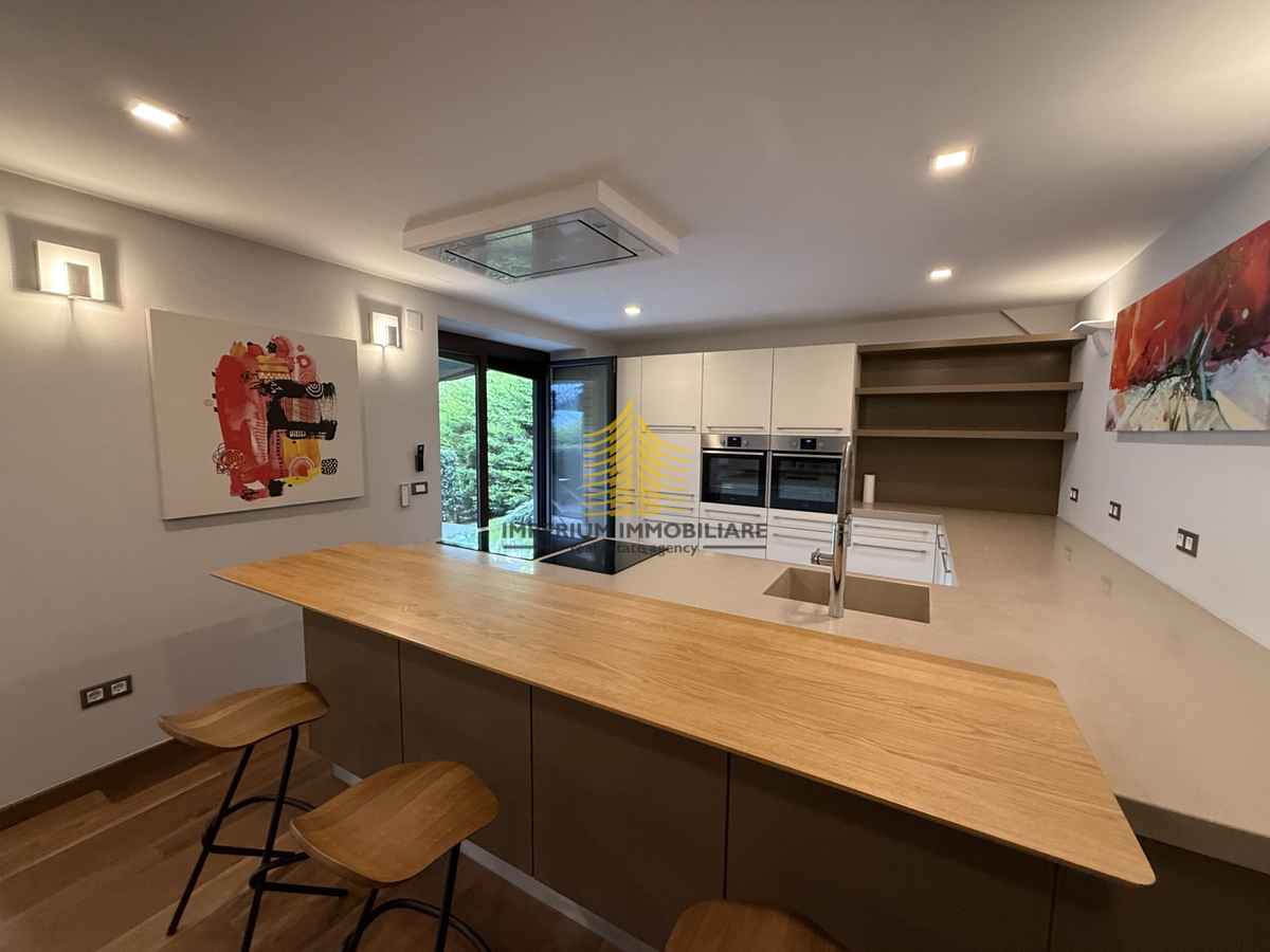 Casa, Vendita, Podsljeme, Gračani, 420m2, Indipendente