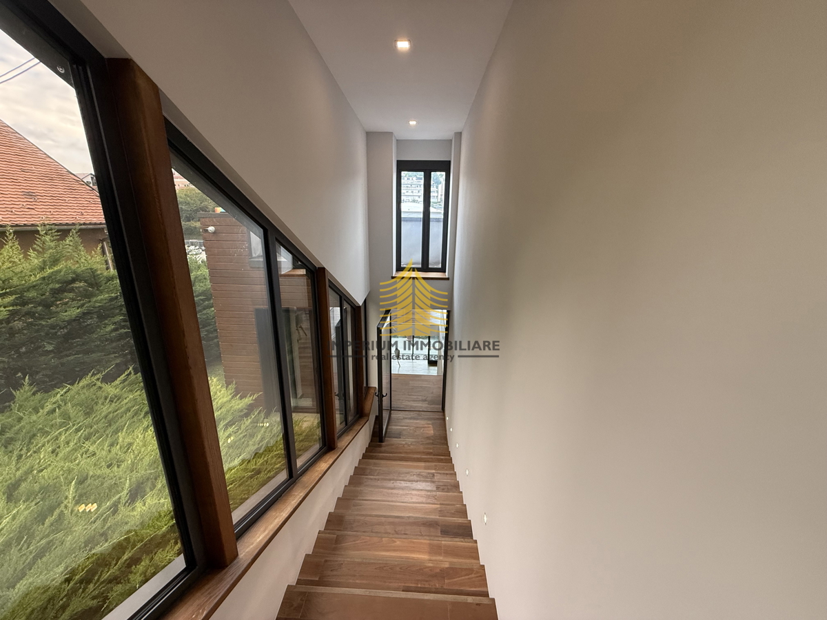 Casa, Vendita, Podsljeme, Gračani, 420m2, Indipendente