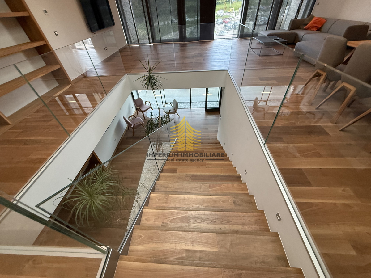 Casa, Vendita, Podsljeme, Gračani, 420m2, Indipendente