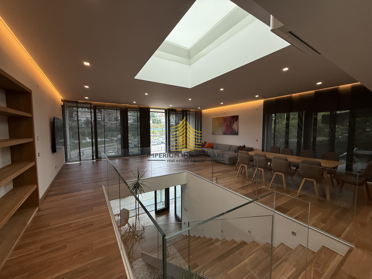 Casa, Vendita, Podsljeme, Gračani, 420m2, Indipendente