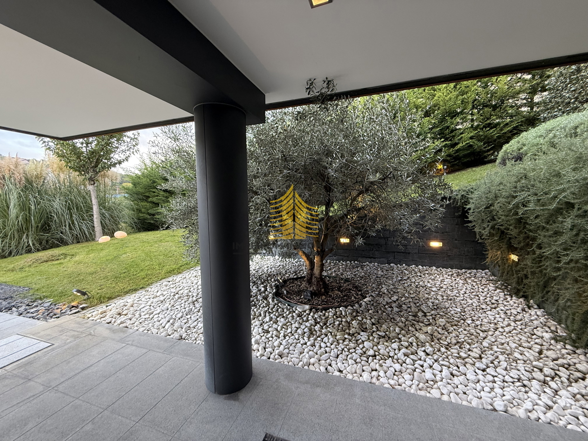 Casa, Vendita, Podsljeme, Gračani, 420m2, Indipendente