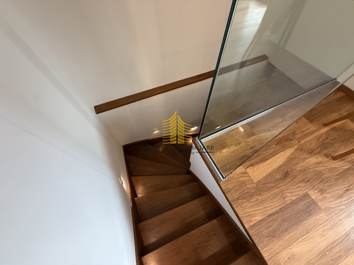 Casa, Vendita, Podsljeme, Gračani, 420m2, Indipendente